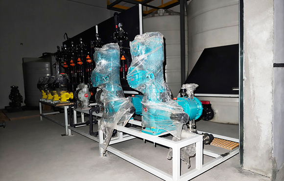 冠侯新材料污水处理系统进场施工